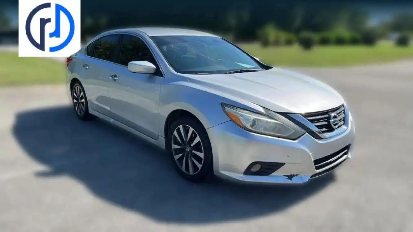 2017 Nissan Altima 2.5 SV's photo