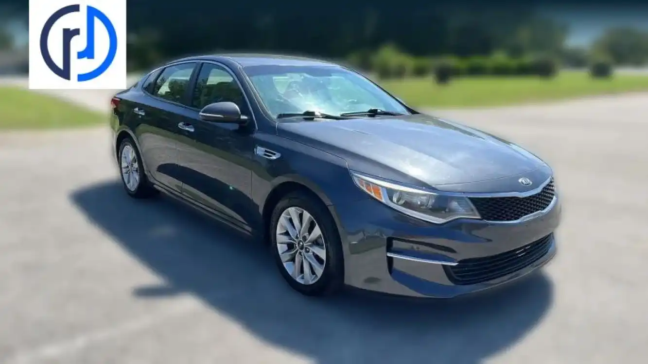 2017 Kia Optima LX Auto's photo