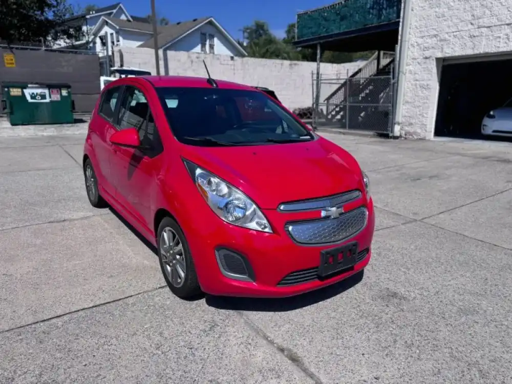 2016 Chevrolet Spark 2LT EV 1SB's photo