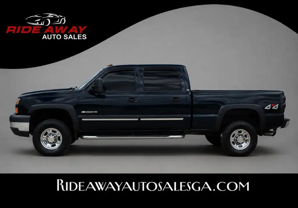 2005 Chevrolet Silverado HD LS 4WD Crew Cab SWB's photo