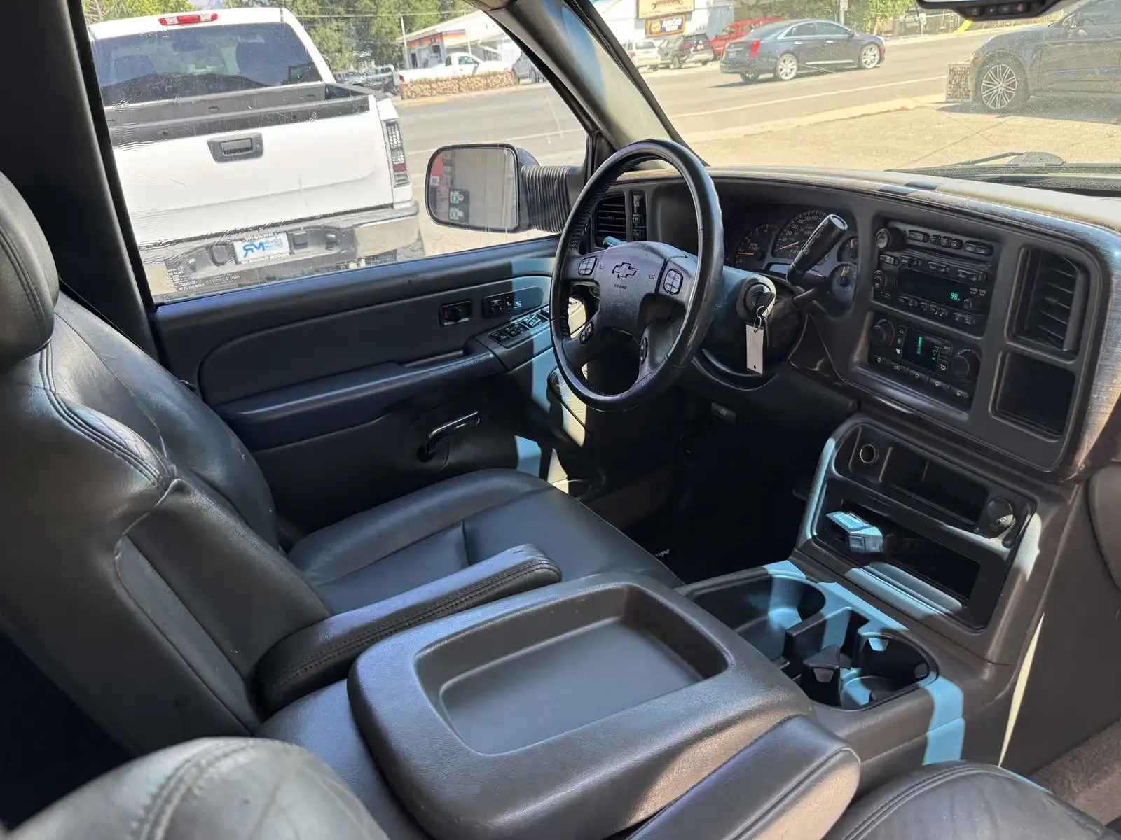 2004 Chevrolet Silverado HD HD's photo