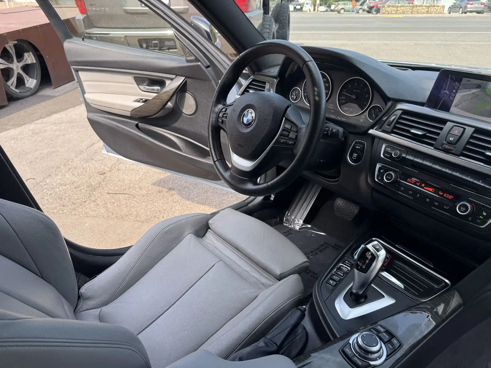 2013 BMW 3 Series 335i xDrive Sedan's photo