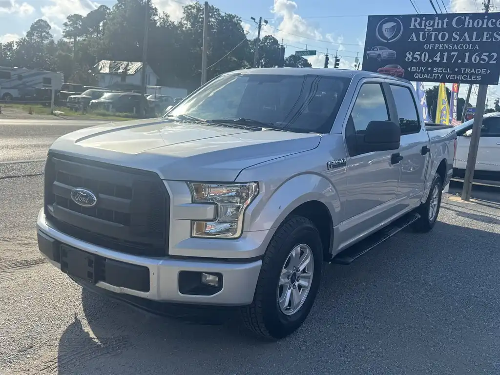 2015 Ford F-150 XL SuperCrew 145-in's photo