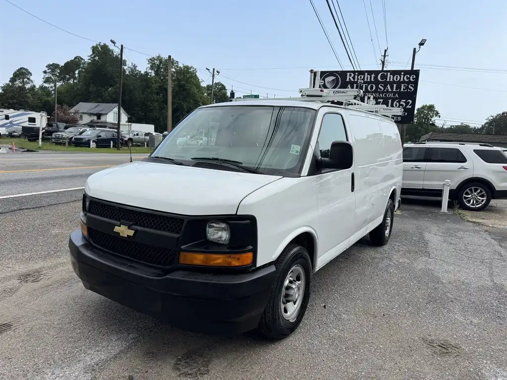 2017 Chevrolet Express 2500 Work Van HD's photo