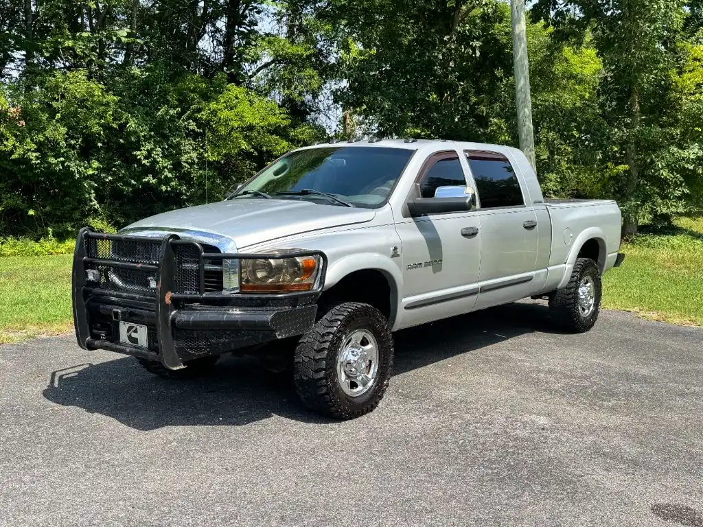 2006 Dodge Ram 3500 SLT 4X4 Mega Cab SWB's photo