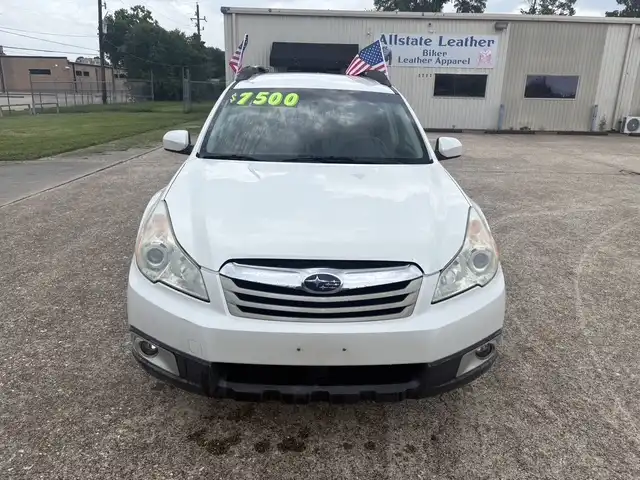 2011 Subaru Outback 2.5i Premium CVT PZEV's photo
