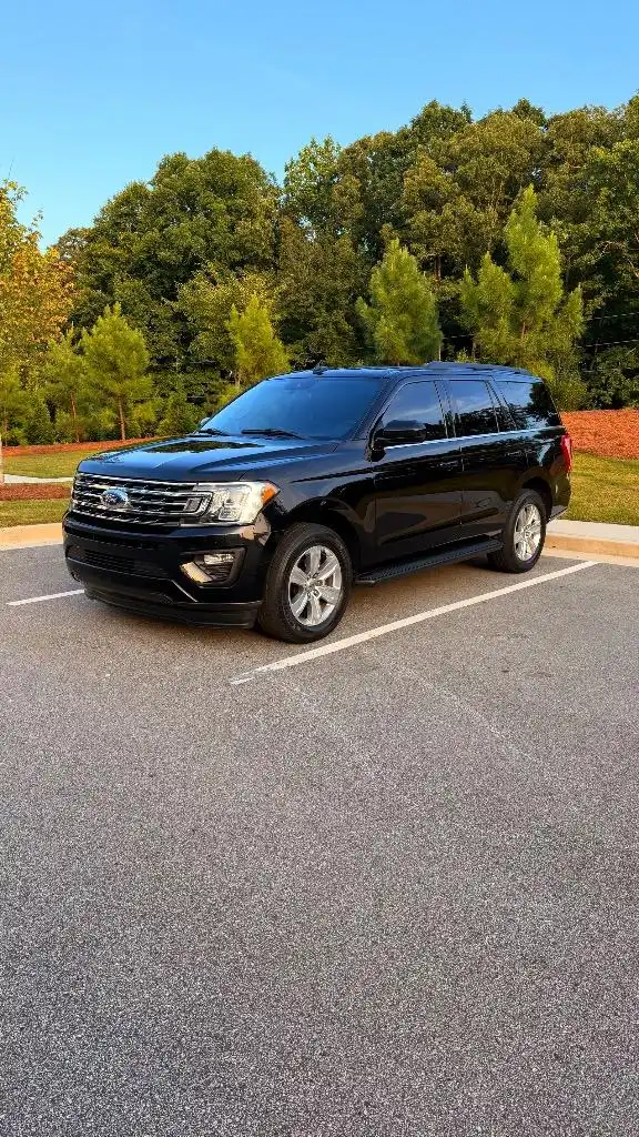2021 Ford Expedition XLT's photo