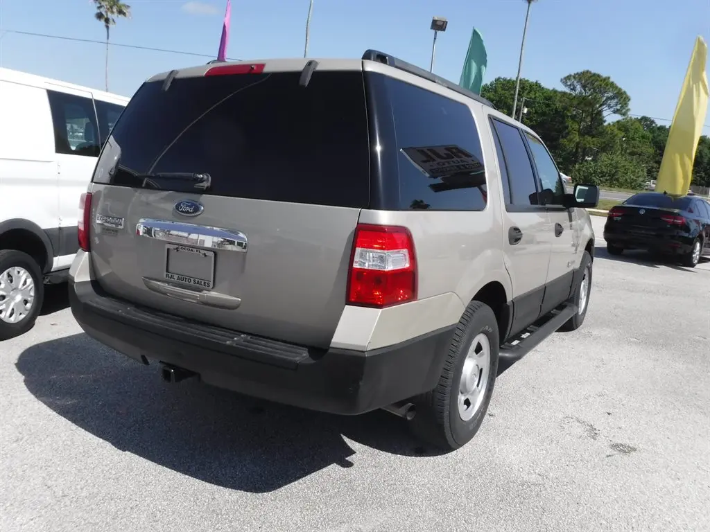 2007 Ford Expedition XLT photo 5