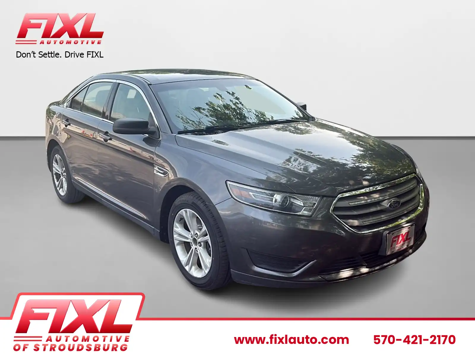 2017 Ford Taurus SE FWD's photo