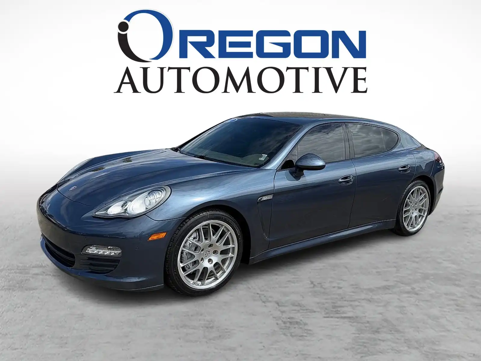 2012 Porsche Panamera 4's photo