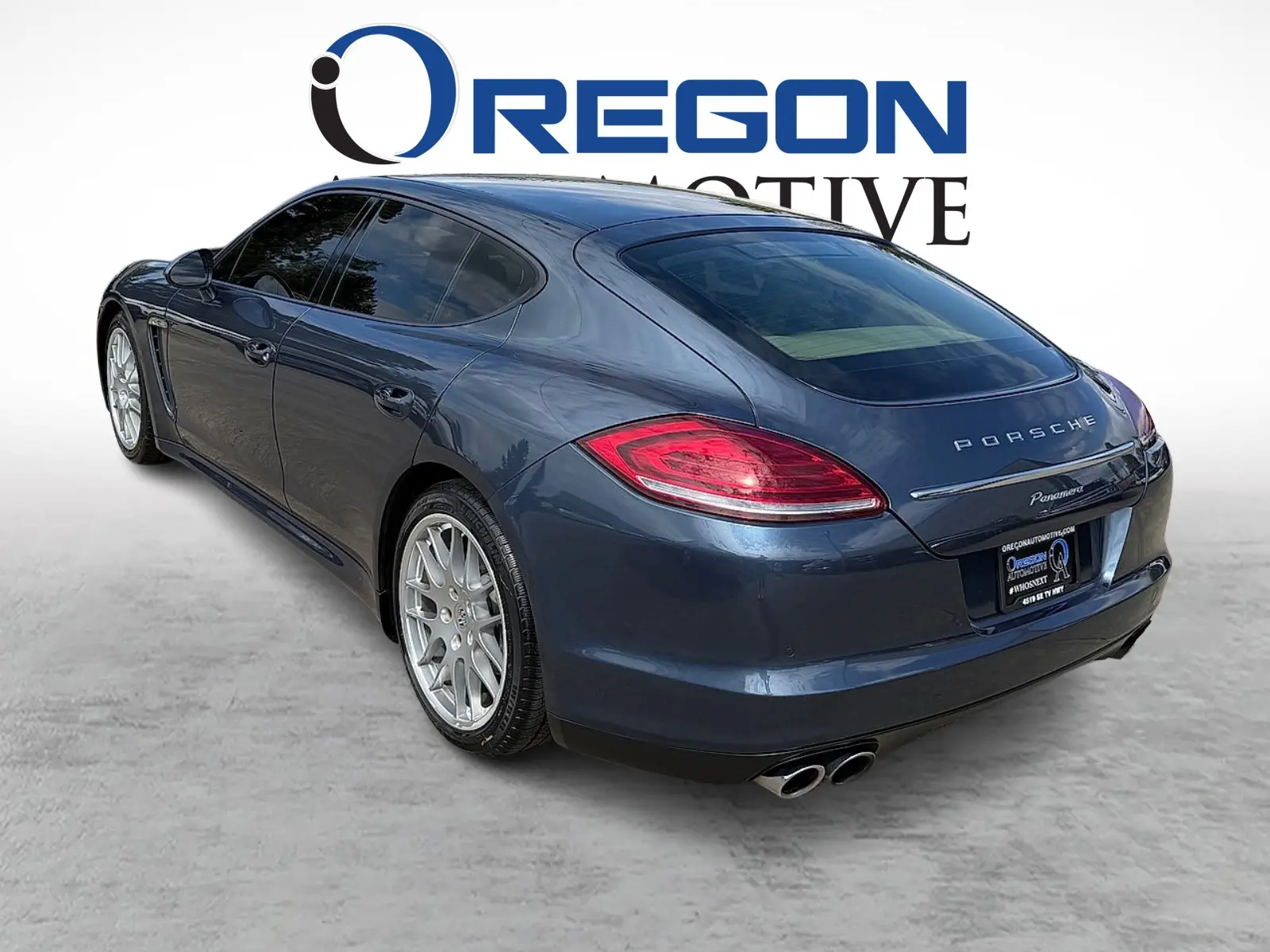 2012 Porsche Panamera 4 photo 3