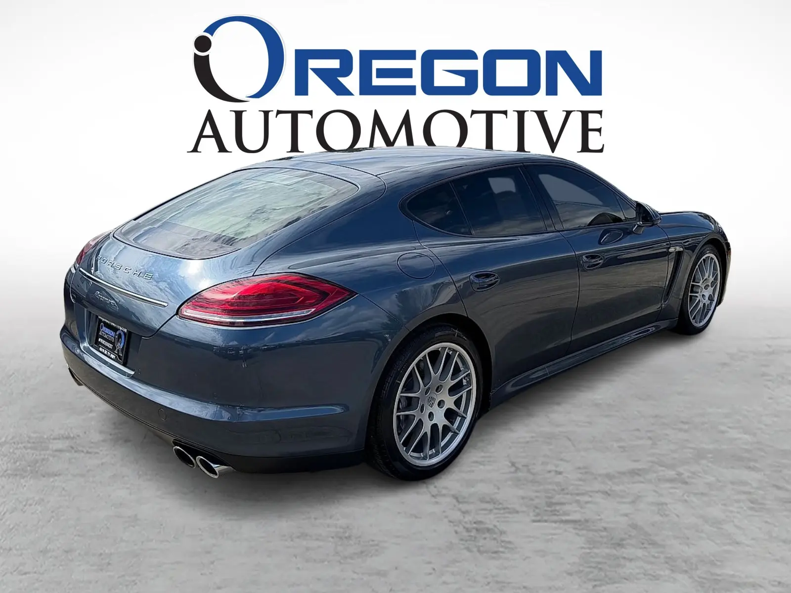 2012 Porsche Panamera 4 photo 5