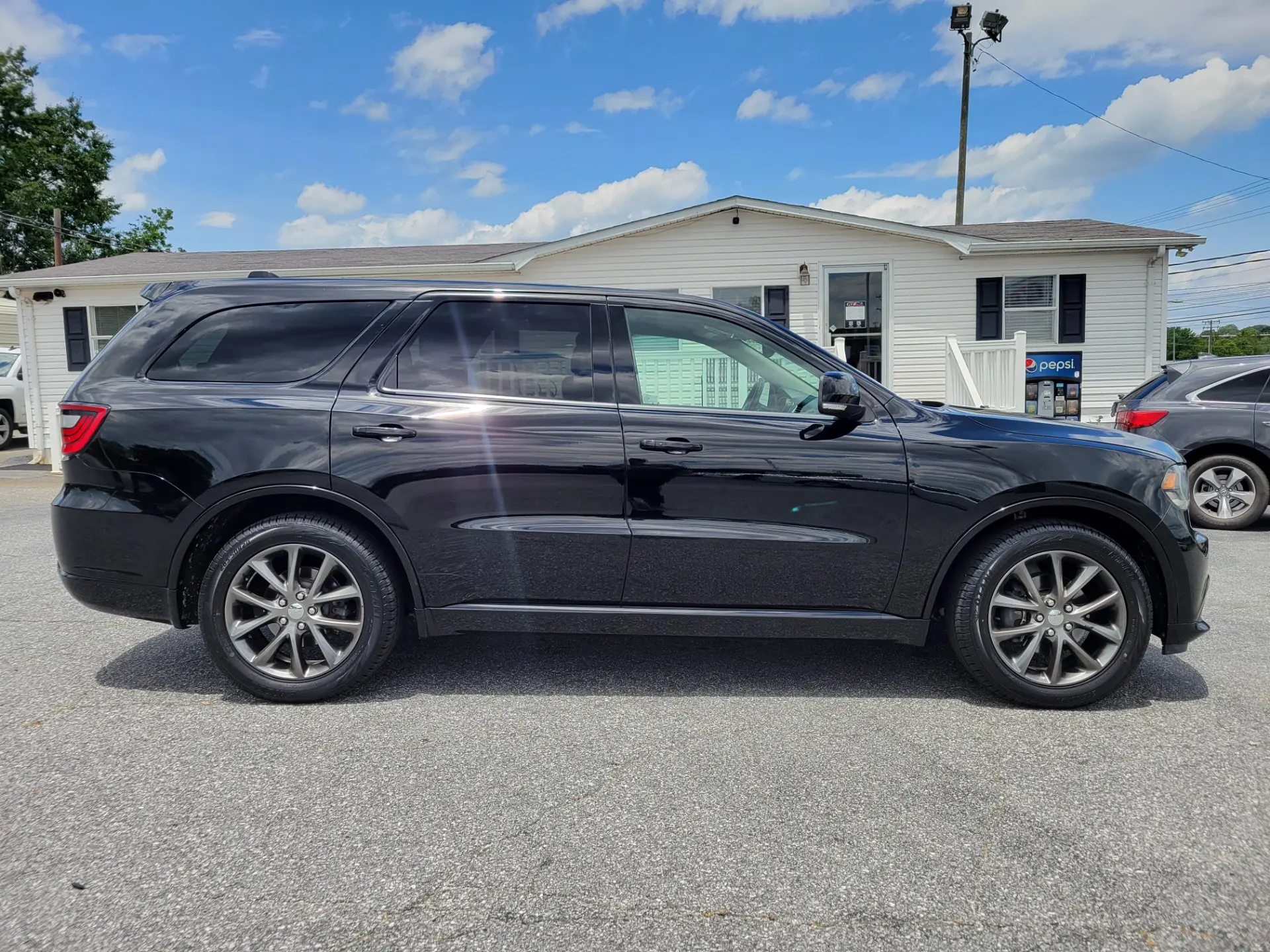 2017 Dodge Durango GT RWD photo 4
