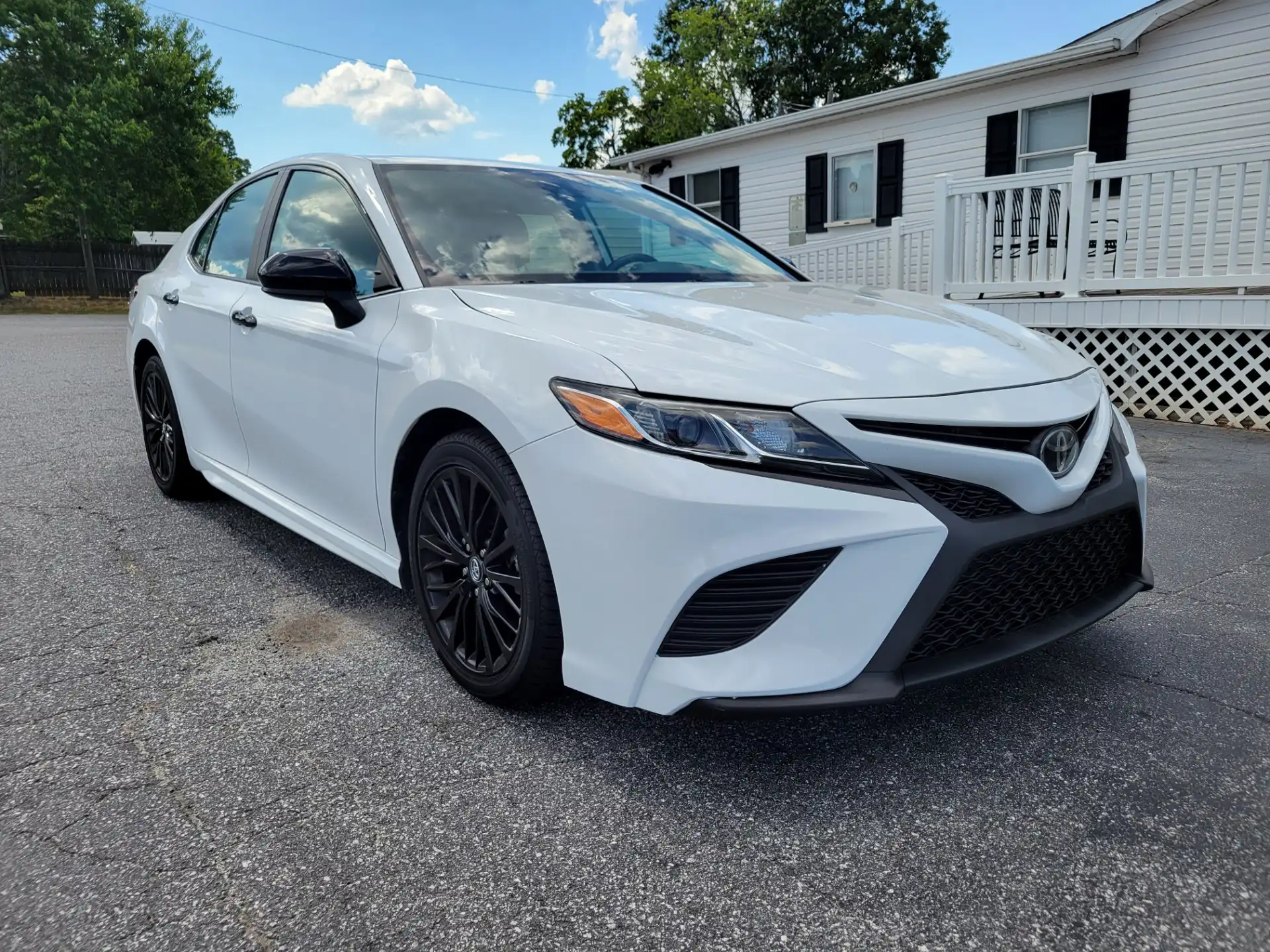 2019 Toyota Camry 2.5 Auto SE's photo