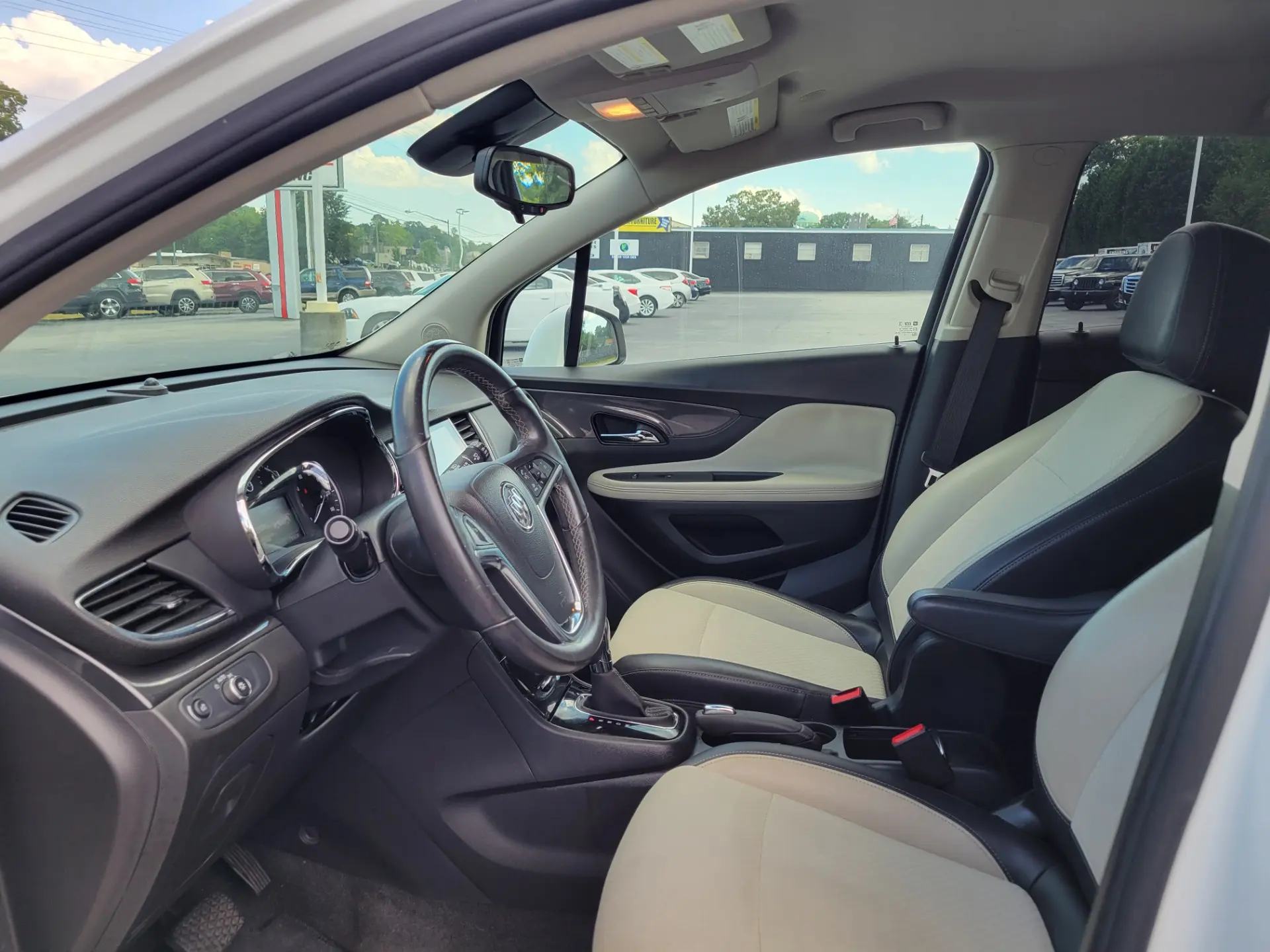 2017 Buick Encore Preferred photo 5
