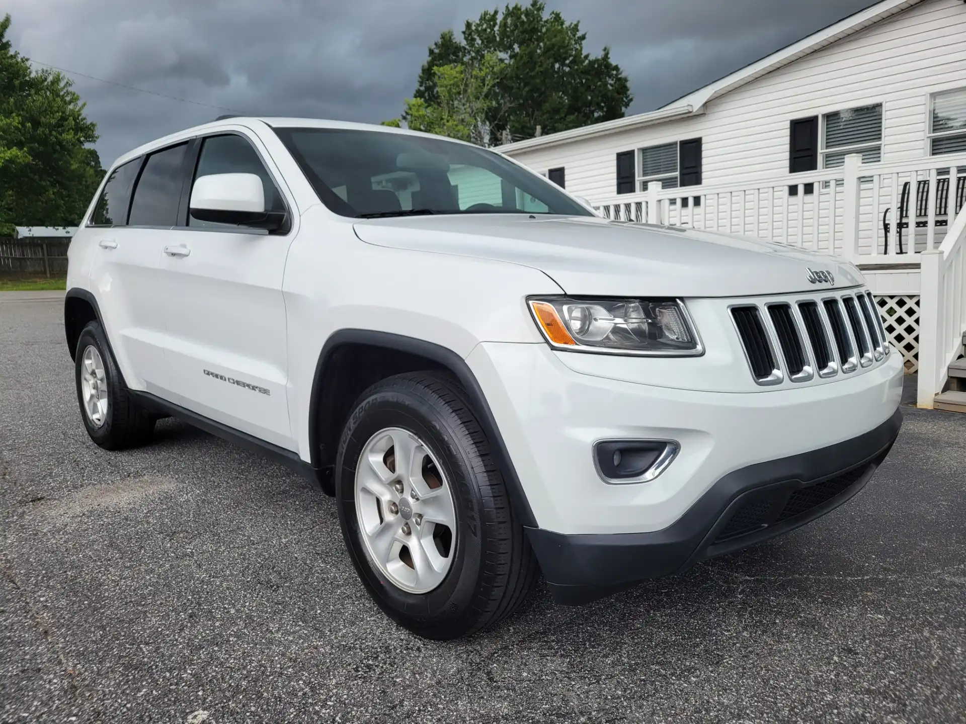2016 Jeep Grand Cherokee Laredo E's photo