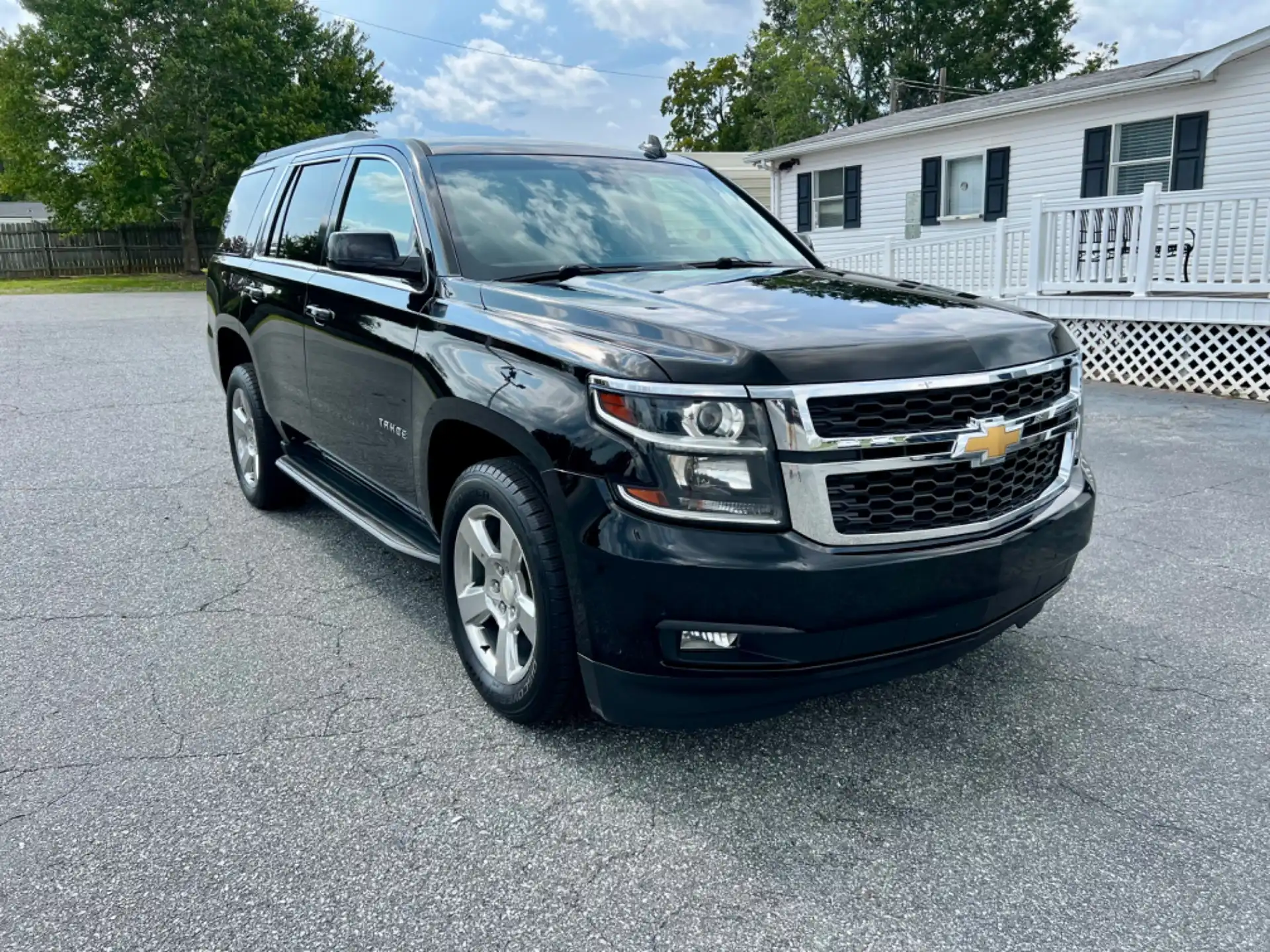 2017 Chevrolet Tahoe LT 2WD's photo