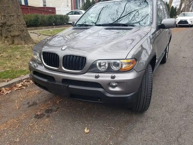 2005 BMW X5 3.0i's photo