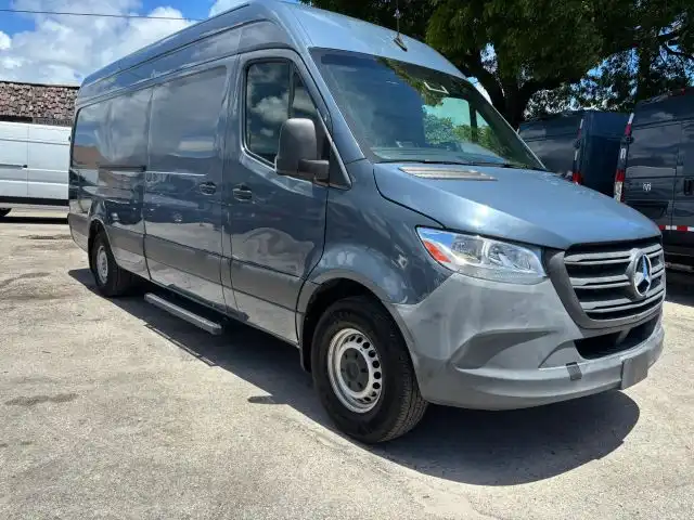 2019 Mercedes-Benz Sprinter 3500 170 WB High Roof's photo