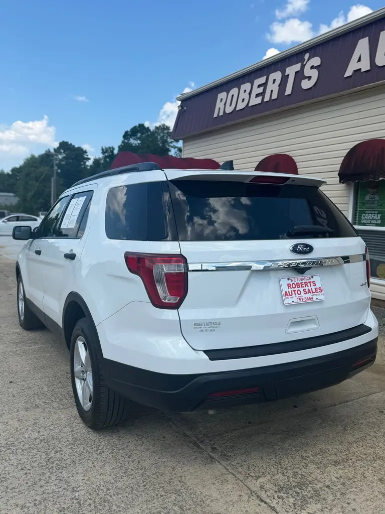 2018 Ford Explorer Base 4WD photo 4