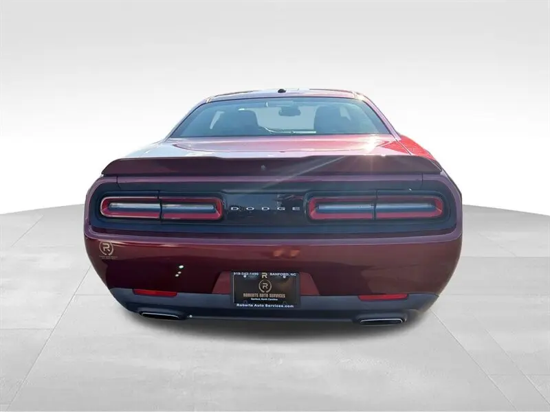 2018 Dodge Challenger SXT photo 4