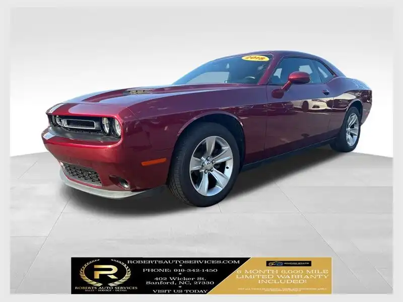 2018 Dodge Challenger SXT's photo