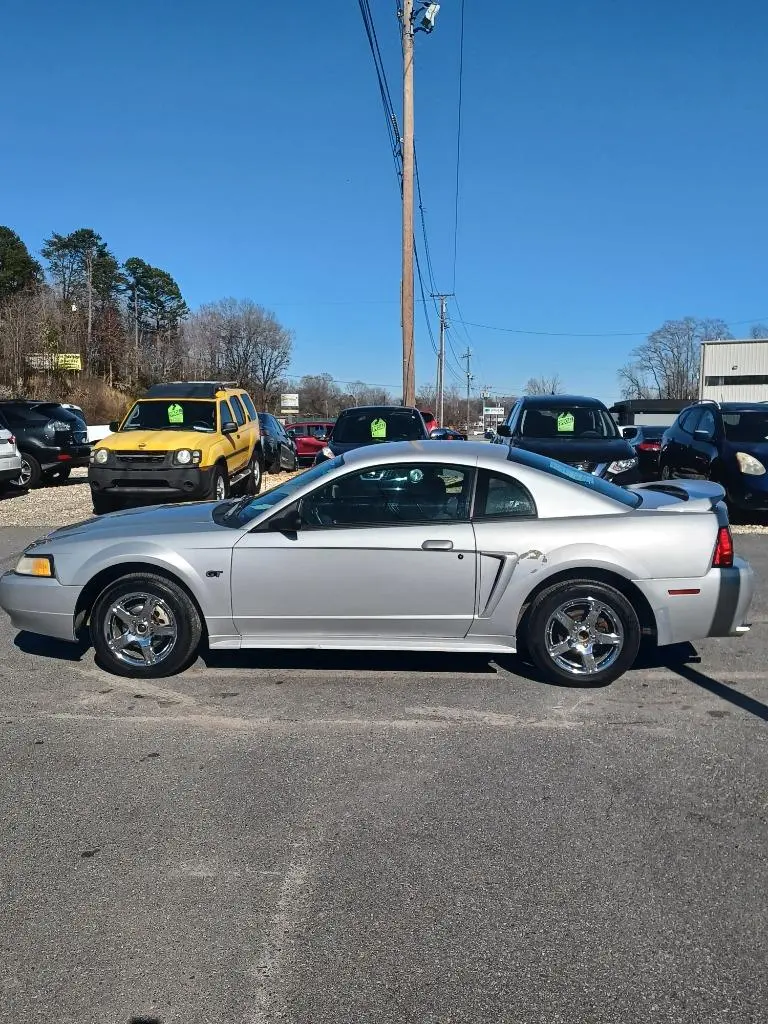 2000 Ford Mustang V8 GT photo 5