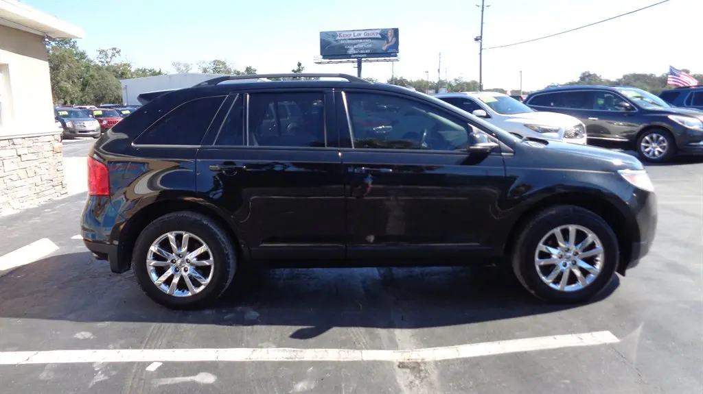 2013 Ford Edge SEL photo 4