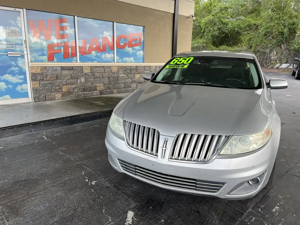 2010 Lincoln MKS FWD's photo