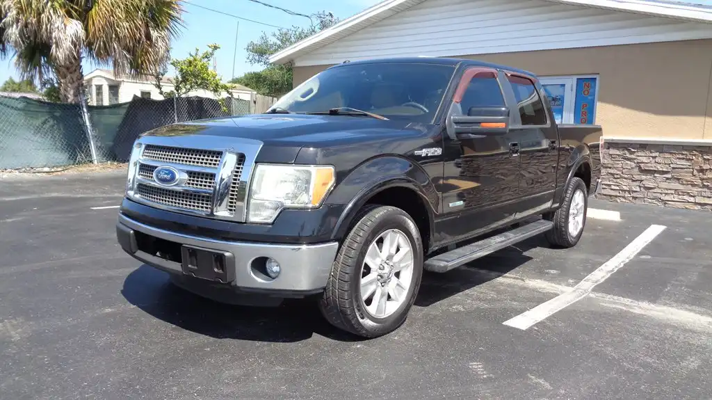 2011 Ford F-150 Lariat SuperCrew 145-in's photo