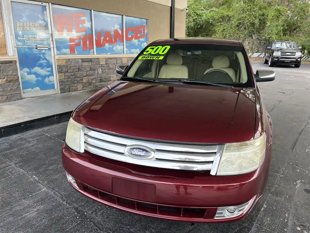 2008 Ford Taurus Limited's photo
