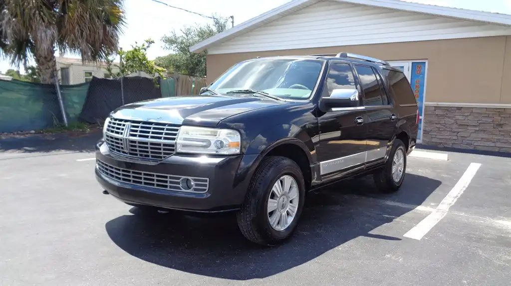 2013 Lincoln Navigator 4x4's photo