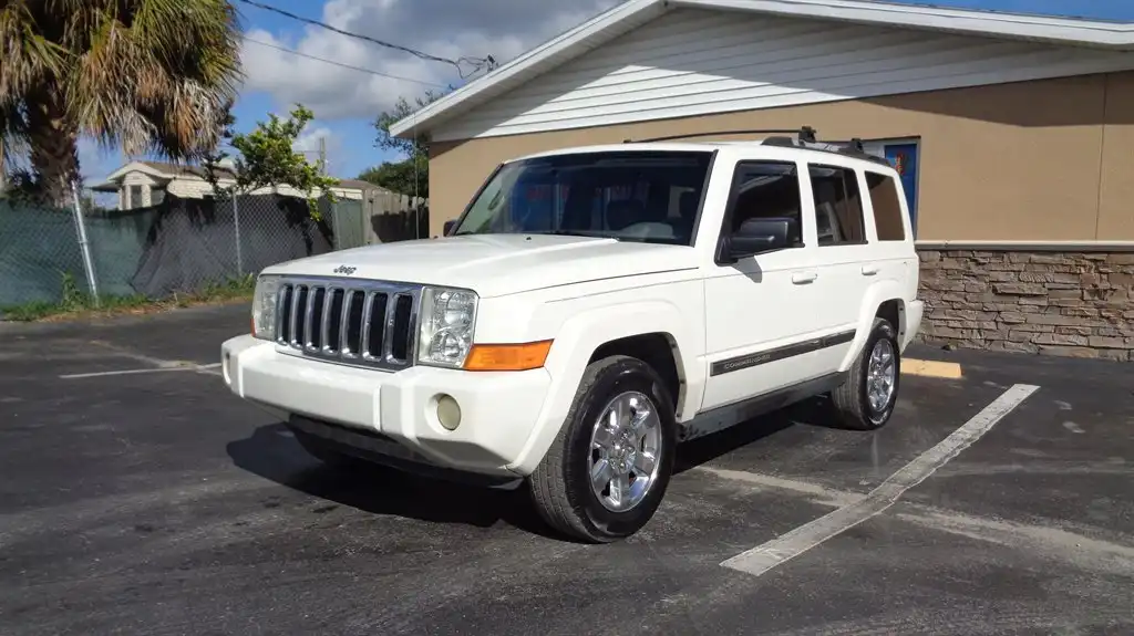 2008 Jeep Commander Limited's photo