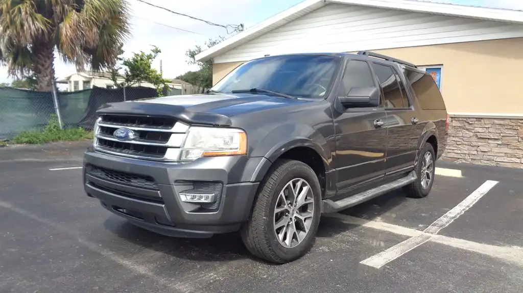 2016 Ford Expedition XLT EL's photo