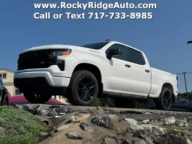 2024 Chevrolet Silverado 1500 Custom 4WD Crew Cab Standard Box's photo