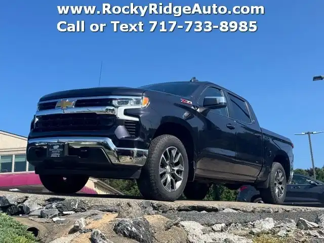 2023 Chevrolet Silverado 1500 LT 4X4 Crew Cab Short Box's photo
