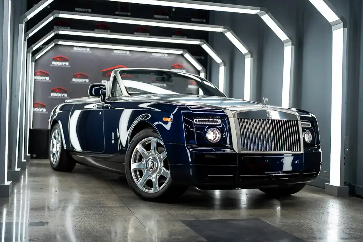 2010 Rolls-Royce Phantom Drophead Coupe's photo