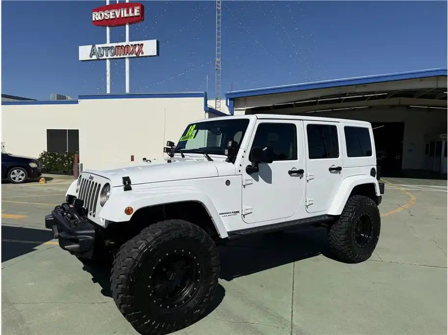 2018 Jeep Wrangler Golden Eagle's photo