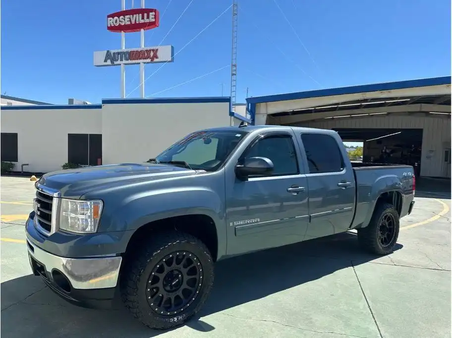 2009 GMC Sierra 4WD Crew Cab SLT SWB's photo