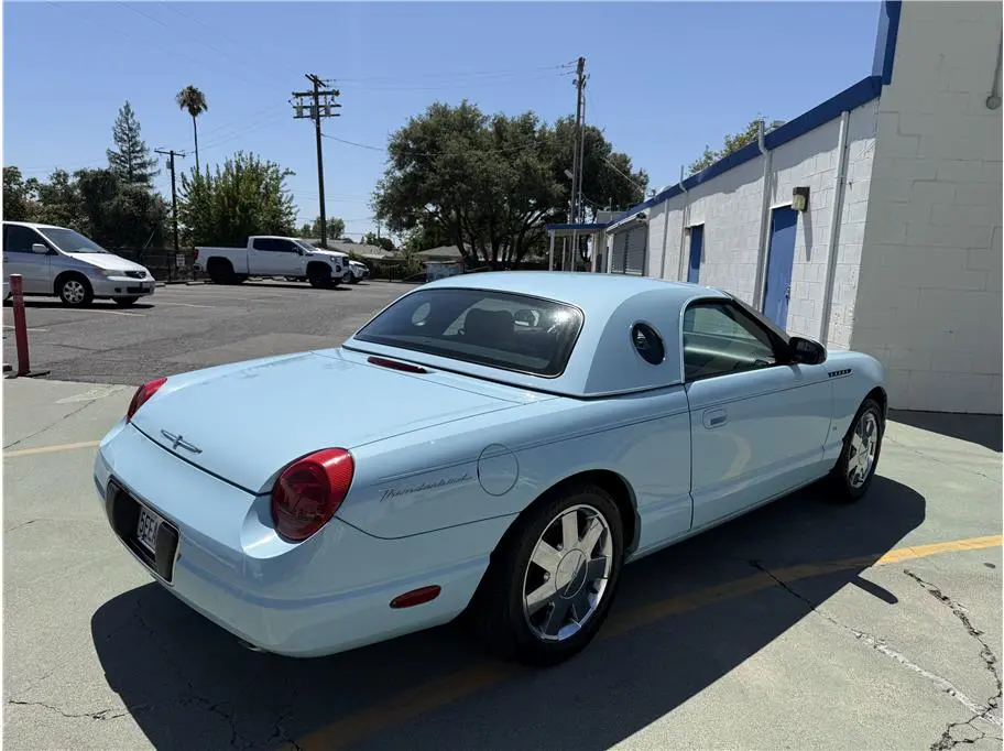 2003 Ford Thunderbird Deluxe photo 4