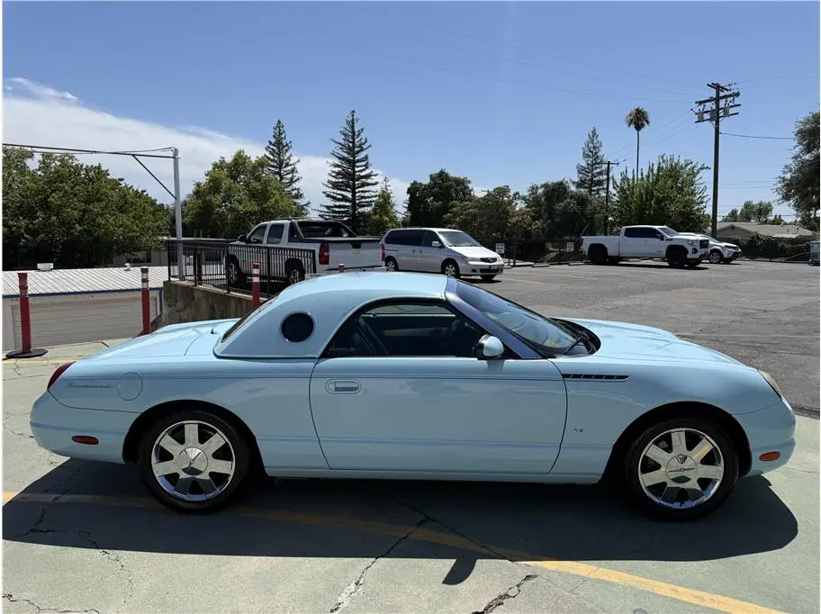 2003 Ford Thunderbird Deluxe photo 5