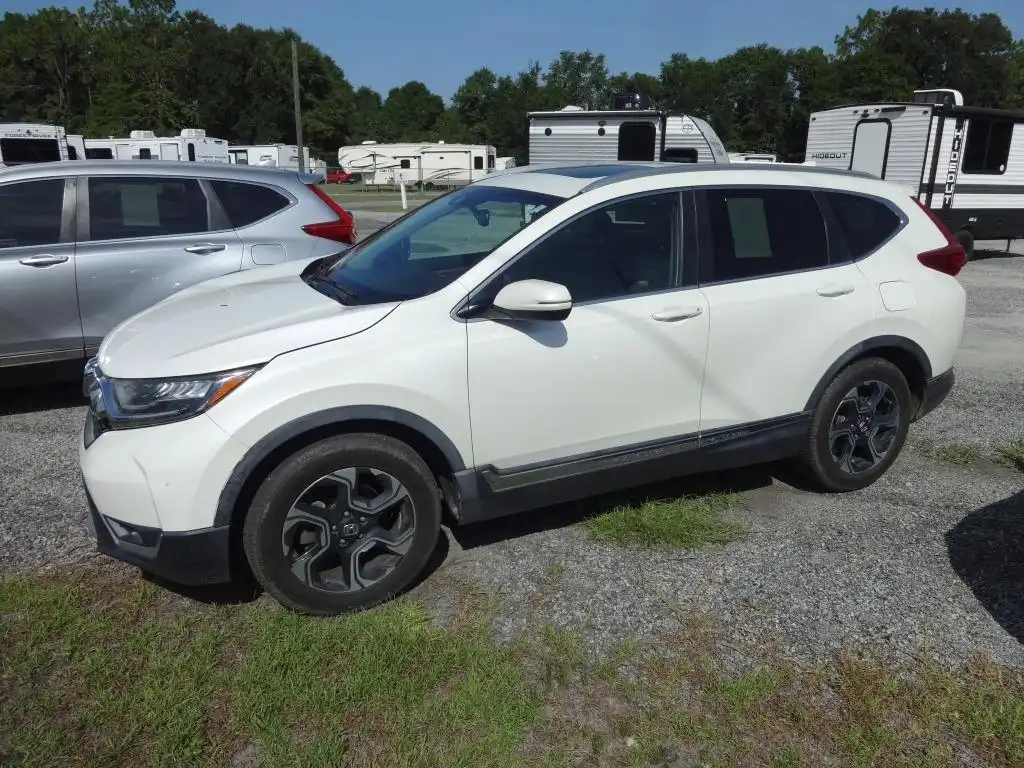 2017 Honda CR-V Touring 2WD's photo