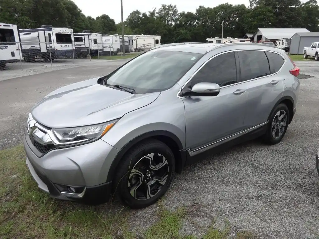 2017 Honda CR-V Touring 2WD's photo
