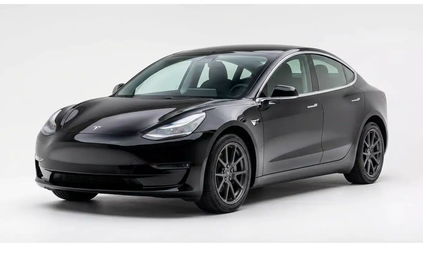 2019 Tesla Model 3 Rear-Wheel Drive Mid Range's photo