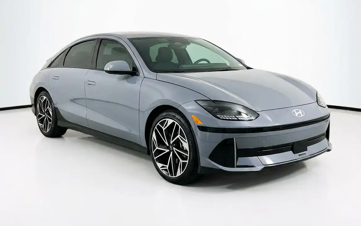 2025 Hyundai Ioniq 6 SEL AWD's photo