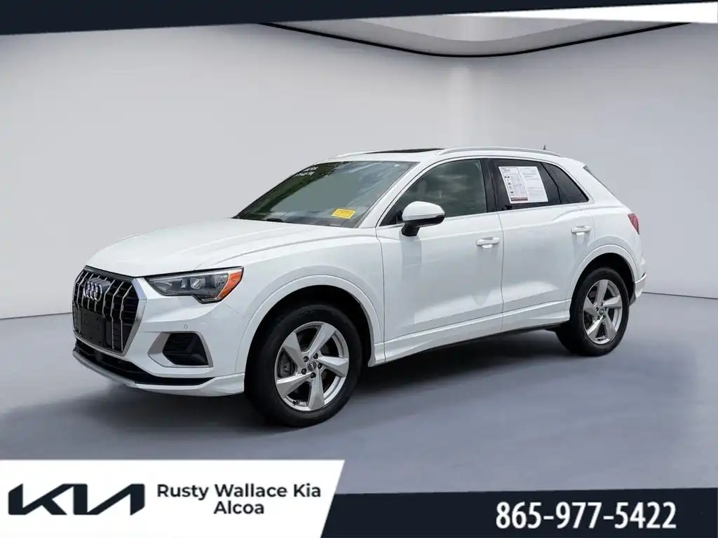 2019 Audi Q3 45 TFSI Premium quattro's photo