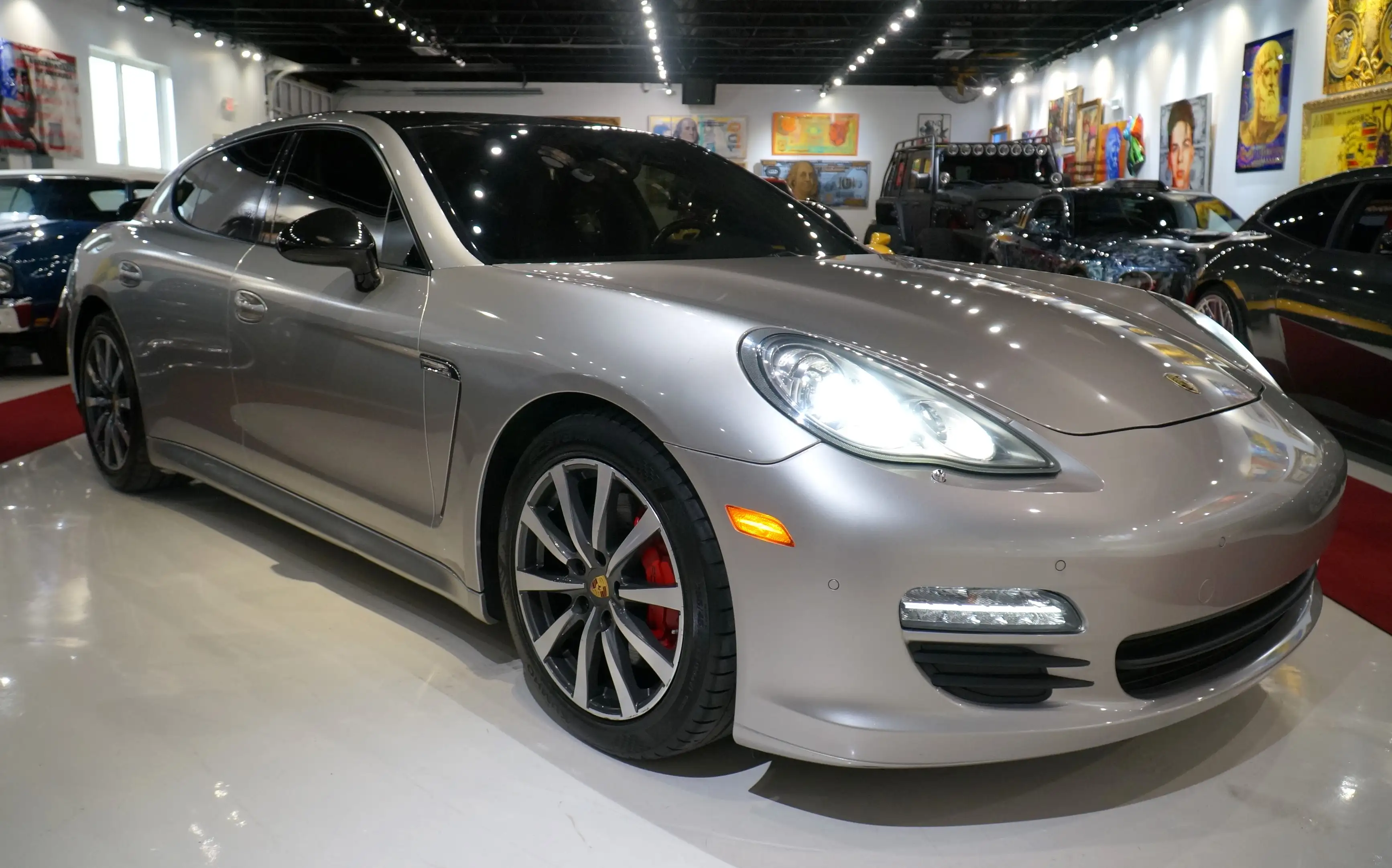 2011 Porsche Panamera 4's photo