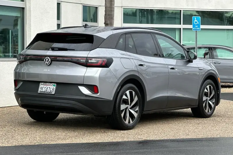 2023 Volkswagen ID.4 PRO LG photo 4