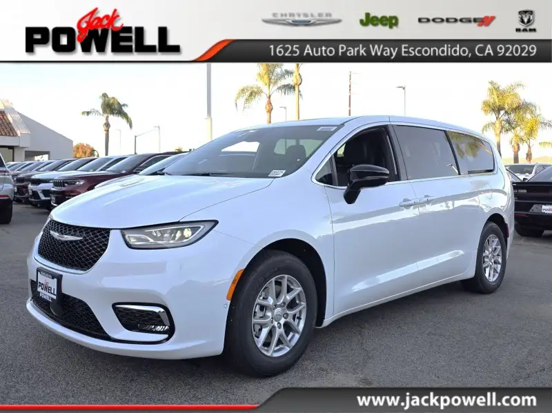 2026 Chrysler Pacifica Select photo 1
