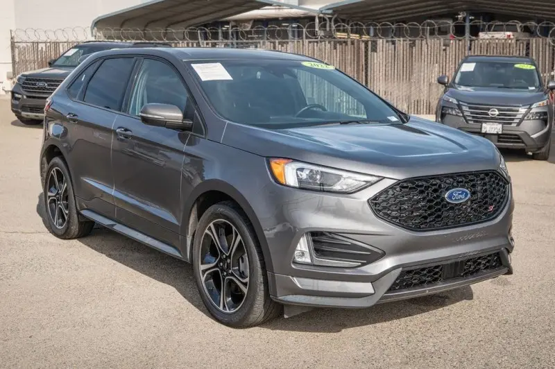 2022 Ford Edge ST AWD photo 4
